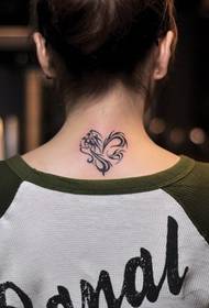 imagen del tatuaje del tótem de moda del cuello trasero de la niña 114263 - cuello de la niña en el delicado tatuaje de letra para disfrutar de la imagen