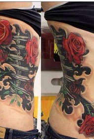 máquina clássica da personalidade da forma da cintura da beleza lateral com tatuagem da rosa