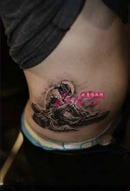 Foto di tatuaggi natalizi a vita laterale di Gesù
