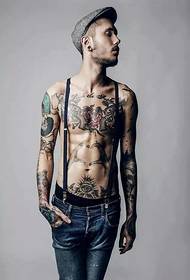 modèle de tatouage de la personnalité du haut du corps des hommes