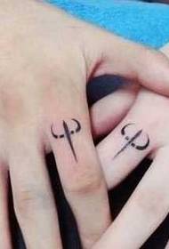 modello di tatuaggio semplice coppia mano