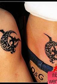 Paar Totem Moon Tattoo