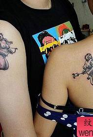 alternatibong magtiayon anghel mga pako sa tattoo