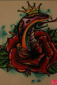 纹身秀图吧推荐一幅玫瑰花蛇皇冠刺青手稿图案