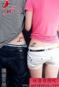 ຄູ່ນ່ຶຮັກ tattoo ຈົດຫມາຍອັງກິດ