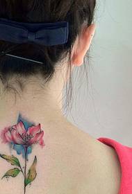 fashion gambar bunga tato yang indah dari tulang belakang