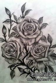 черно сива роза татуировка модел