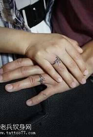 doigt anglais couple modèle de tatouage