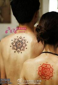 coppia classico modello tradizionale di tatuaggio alla vaniglia