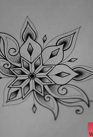 A barra do mapa do corpo do tatuaje recomendou un manuscrito do tatuaje do copo de neve