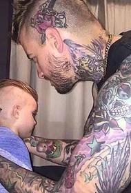 pánské totální tetování je dobrý otec