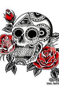 Tetovēšanas šova attēlā ieteikts personības taro rožu tetovējums Manuskripta raksts