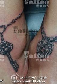ob peb txoj kev hlub kaw qauv tattoo