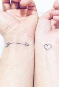 amore pieno di linee semplici coppia Piccolo modello di tatuaggio fresco