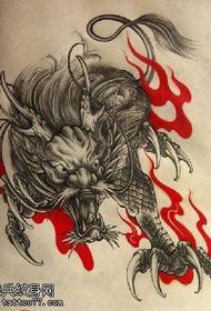 Un corpo de texto comparte unha tatuaxe de unicornio con lume