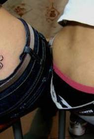disegno del tatuaggio ragno totem coppia in vita