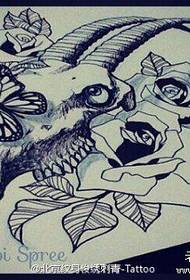 d'oibrigh lámhscríbhinn tattoo antelope