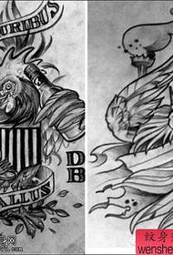 një grup i zi dhe dorëshkrime tatuazhesh të stilit të bardhë të ndara nga muzeu im i tatuazheve