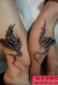une image Couple tatouage ailes couple