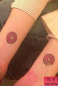 Τατουάζ δείχνουν εικόνα να συστήσει ένα σχέδιο τατουάζ ζευγάρι καρτούν ζευγάρι
