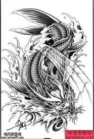 una figura di tatuatu hà cunsigliatu un travagliu di tatuaggi di calamar