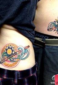 midja klassiska par flöjt månen sol tatuering mönster
