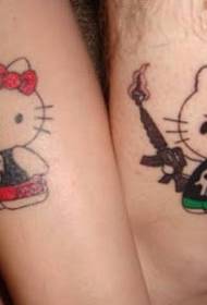 buone costole laterali della fidanzata echeggia il motivo del tatuaggio della luna e del sole