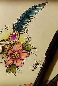 spalvotų plunksnų gėlių tatuiruotės rankraščio darbai