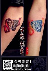 restituire il modello popolare del tatuaggio del diamante delle belle coppie popolari