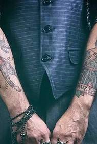 patrón de tatuaje de tótem alternativo de doble brazo para hombres de personalidad