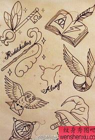 piccoli disegni di tatuaggi freschi e deliziosi