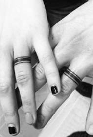 дуготрајна црна једноставна линија личности за пар узорак за тетоважу прстена
