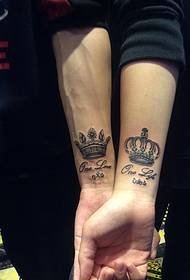 帶皇冠的英國腕部紋身照片116148-小清新美麗的櫻桃情侶紋身圖片