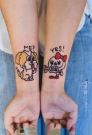 Tattoo զույգը թարմ և հարմար է մի փոքր թարմ դաջվածքի օրինակին մի քանի դաջվածքների համար