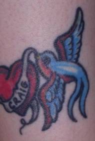 uccello blu con motivo a tatuaggio lettera a forma di cuore