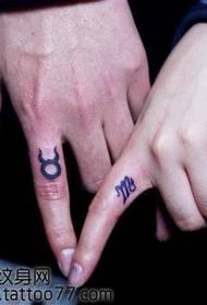 modello del tatuaggio della costellazione del totem delle coppie del dito