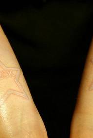 tatuaggio totem braccio coppia