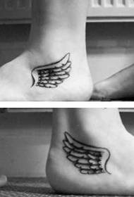 modello del tatuaggio di ala ala piede coppia