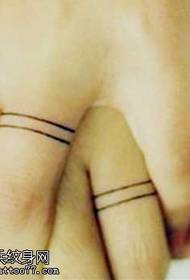 Anillo de dedo línea simple amor tatuaje patrón