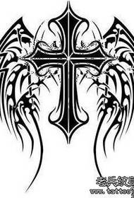 disegno del tatuaggio ali incrociate