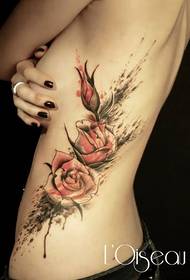 केटी मा सुन्दर गुलाब टैटू चित्र