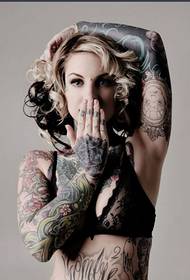 Bikiny sexy krása fascinujúci obrázok na tetovanie