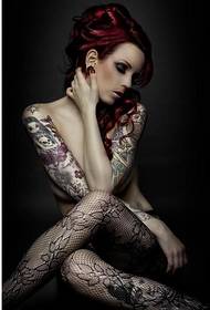 bellezza straniera sexy glamour moda tentazione incantevule foto di tatuaggi