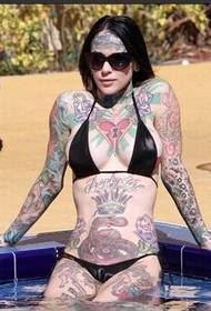 immagine sexy del modello del tatuaggio di tentazione di bellezza