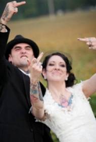 vakkert bryllup med tatoveringsbrud jeg