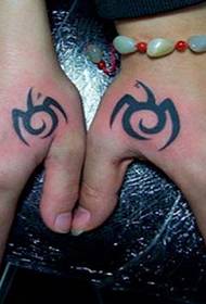 hand couple totem tattoo picture