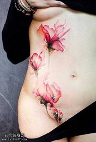 Modello di tatuaggio tatuaggio fiore