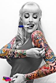 Tatuajes sexy de diferente belleza en diferentes países.
