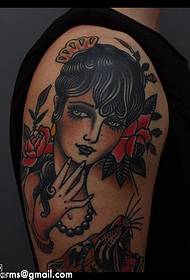 Patrón de tatuaje clásico de beleza de estilo europeo e americano