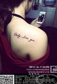 spalla sexy piccolo tatuaggio con testo fresco